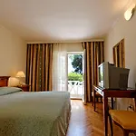 Hotel Val 3*