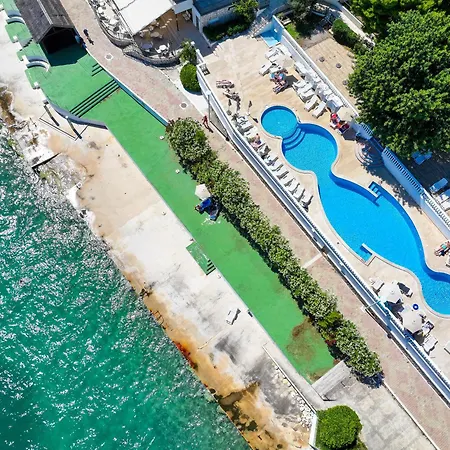 Hotel Val 3*