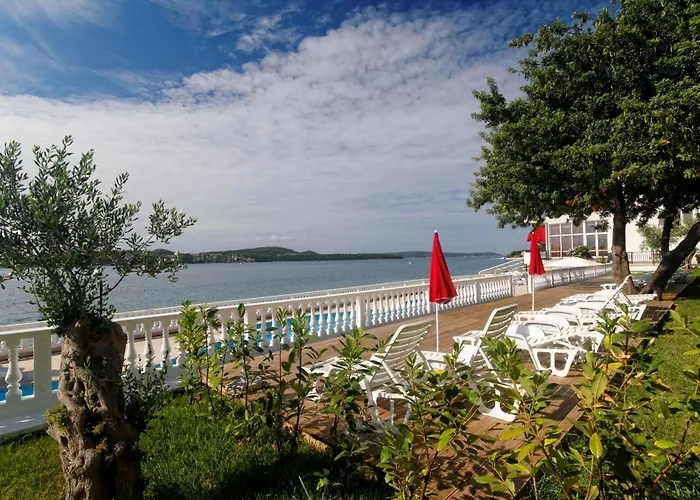 Val 3*