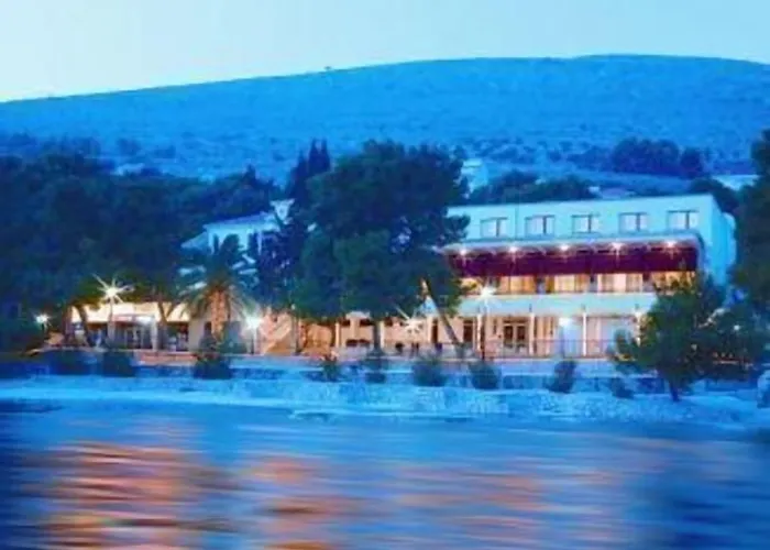 Val 3*