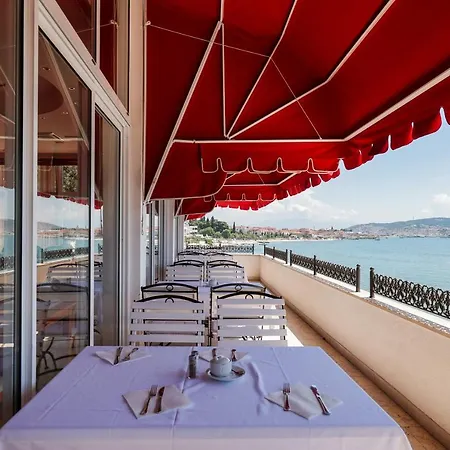 Hotel Val 3*