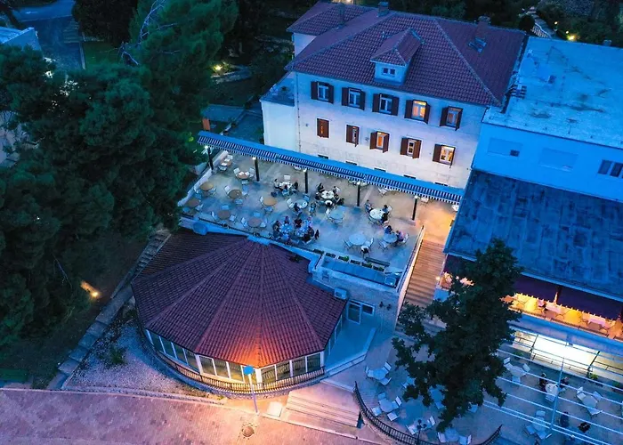 Otel Val Donji Seget